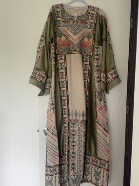Olive & Cream Embroidered Kaftan Dress